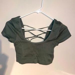 ⭐️Aerie backless cropped athletic top⭐️